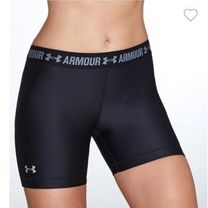 Black Under Armour shorts - XS